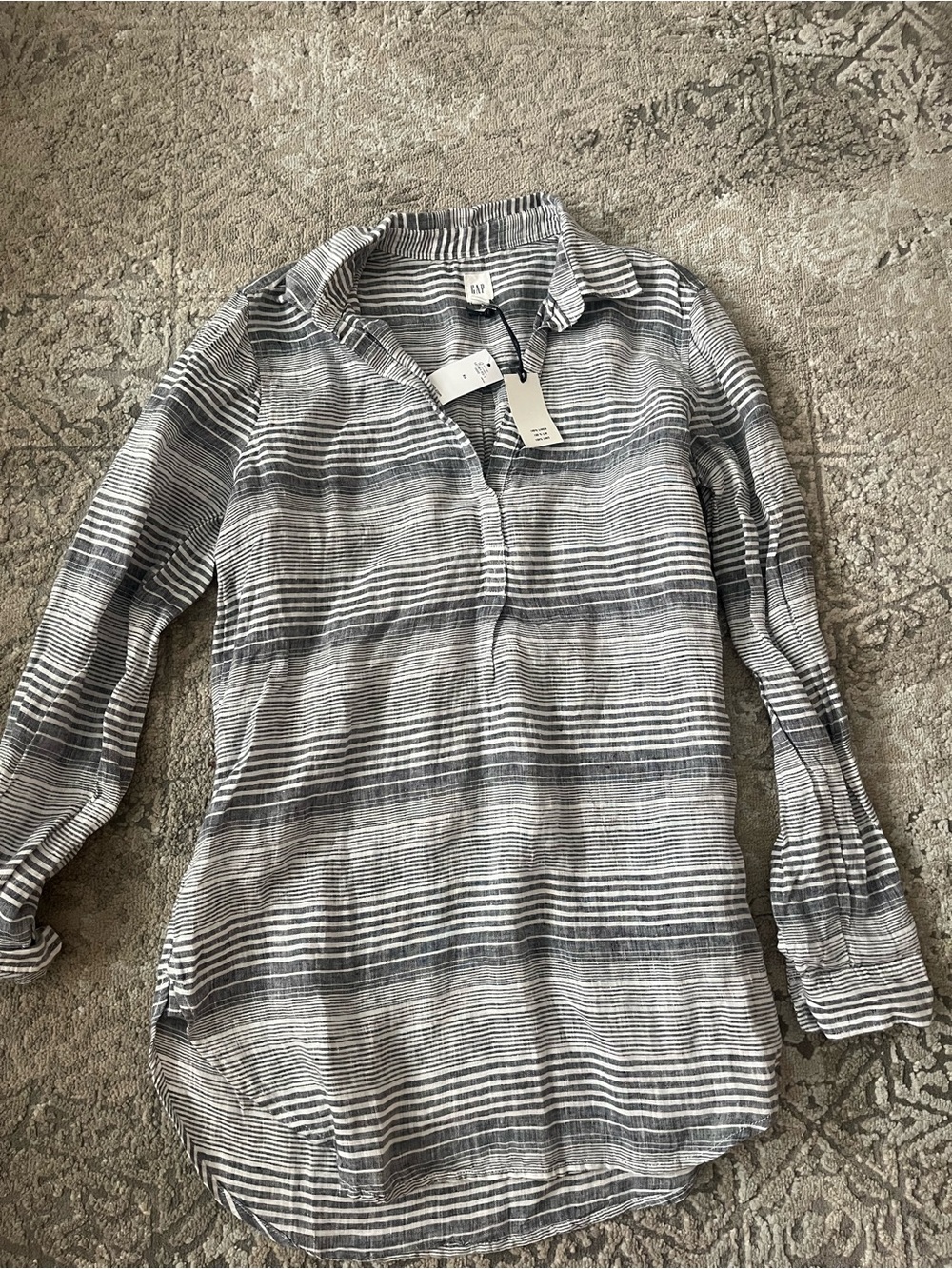 2 for $10 GAP Striped Linen Button-Neck Tunic — XS